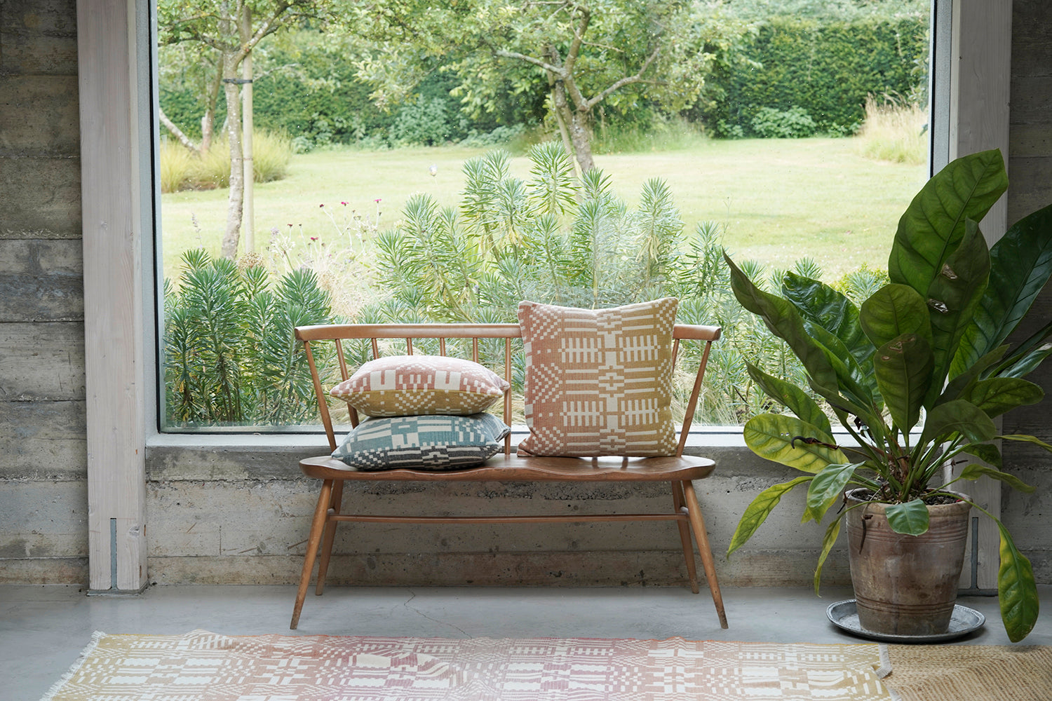 Here Comes the Sun Woven Square Cushion