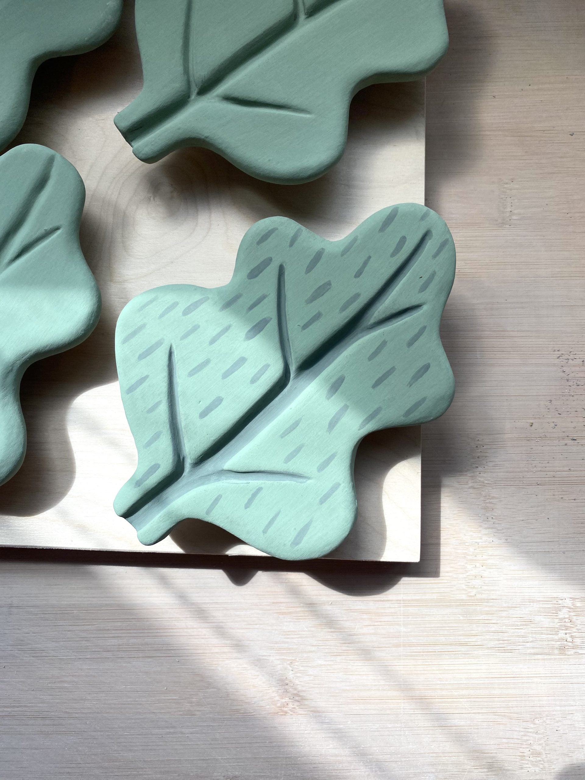 Leaf Shaped Soap Dish - Donna Wilson x Cécile Dumetier