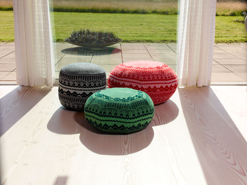 Frank Pouffe in ZigZag - Red