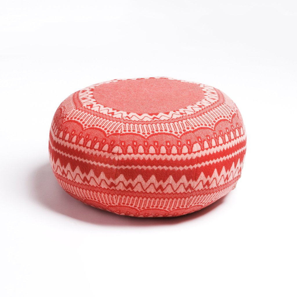 Frank Pouffe in ZigZag - Red